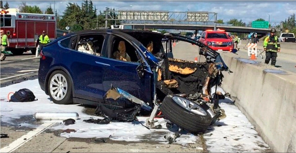 Tesla bị điều tra sau nhiều vụ tai nạn liên quan đến Hệ thống lái tự động