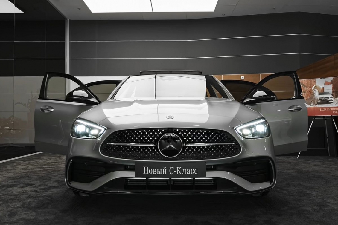 Mercedes-Benz C 300 AMG 2022 sắp ra mắt tại Việt Nam? Mercedes-Benz C 300 AMG 2022 sắp ra mắt tại Việt Nam?