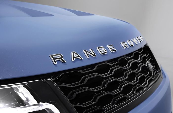 Bản cao cấp nhất của Land Rover - Range Rover Sport SVR Ultimate lộ diện