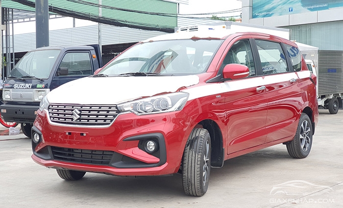 Suzuki Ertiga giảm chạm đáy, thấp ngang Hyundai Grand i10