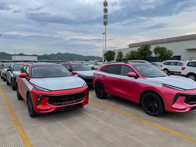 Chênh gần 200 triệu đồng, Dongfeng T5 EVO có cạnh tranh được Beijing X7?