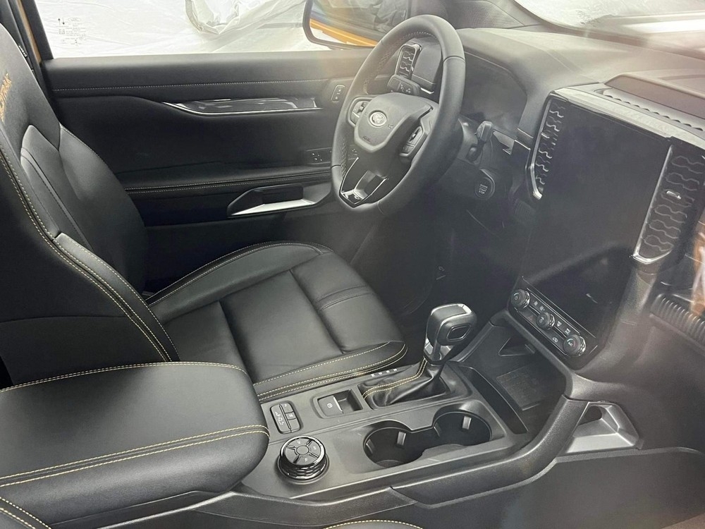 Ford Ranger 2023 chốt lịch ra mắt vào ngày 26/8 tới