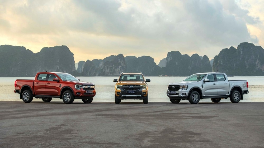 Ford Ranger 2023 chính thức xuất xưởng