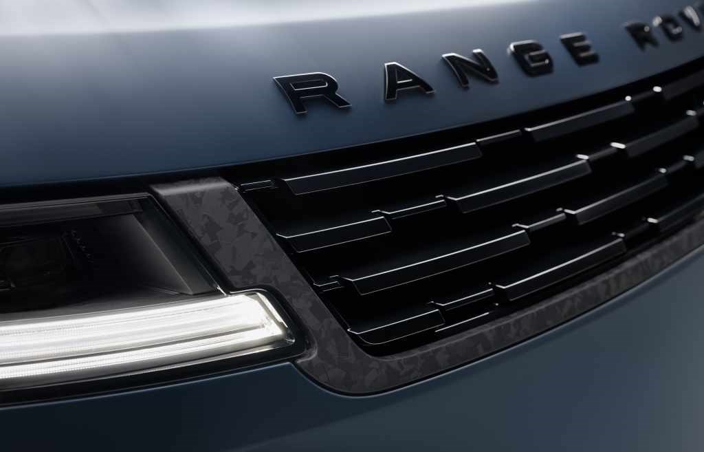 Range Rover giới thiệu phiên bản mới của dòng SUV cao cấp hiệu suất cao