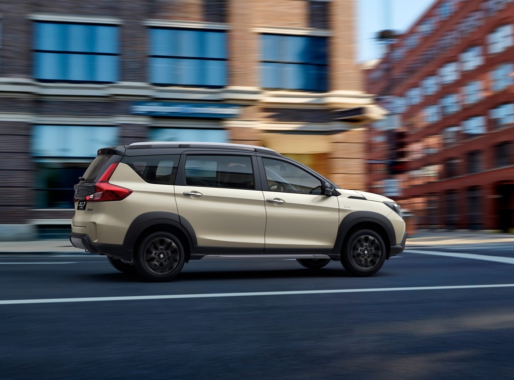 Suzuki XL7 ra mắt Việt Nam, giá giữ nguyên