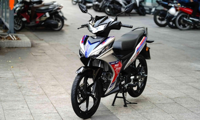 Lô xe Yamaha 135LC Fi Red Racer đầu tiên về Việt Nam
