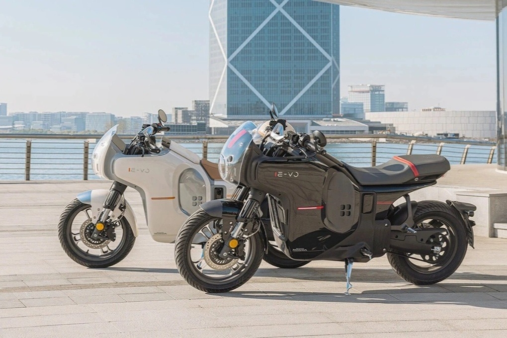 Hai mẫu xe điện Honda E-VO và Sundiro DM8B sắp về Việt Nam