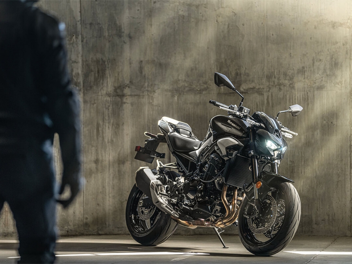 Kawasaki Z900 2025 ra mắt Việt Nam, giá 299 triệu đồng