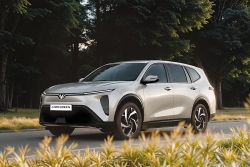 Phân khúc MPV 7 chỗ, chọn VinFast Limo Green hay Mitsubishi Xpander Premium?