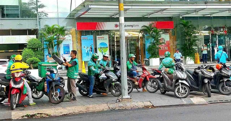 Đề xuất cấm đăng ký mới xe máy xăng tại khu trung tâm TP. HCM từ năm 2026