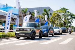 Khách Việt hào hứng 