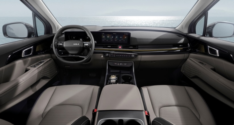 Kia Carnival 2026 có thêm phiên bản mới, giá quy đổi 683 triệu đồng