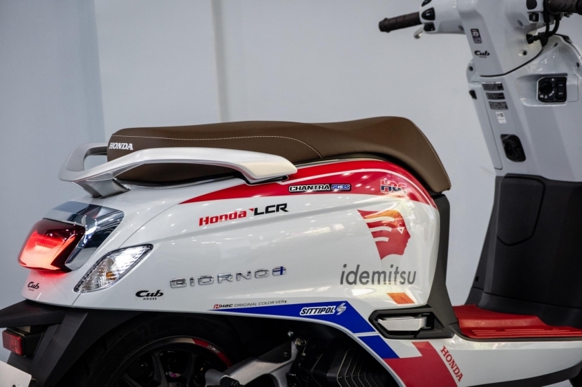 Lô xe Honda Giorno+ SC35 ThaiGP đầu tiên cập bến Việt Nam Lô xe Honda Giorno+ SC35 ThaiGP đầu tiên cập bến Việt Nam