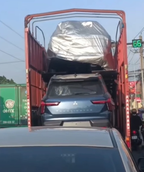 Mitsubishi Destinator bất ngờ lộ diện tại Việt Nam Mitsubishi Destinator bất ngờ lộ diện tại Việt Nam