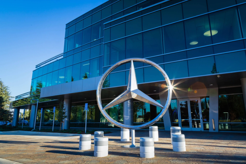 Mercedes-Benz có thể sử dụng động cơ từ BMW trong tương lai