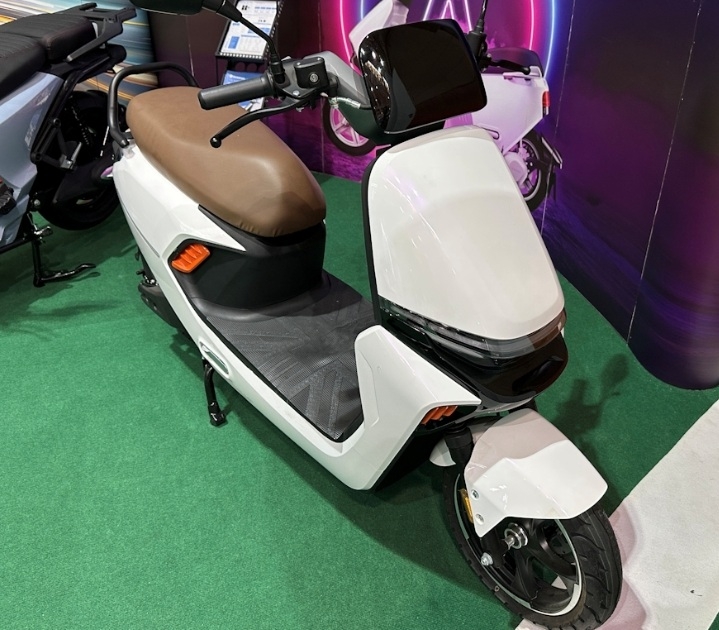 e máy điện chạy 101km/sạc, giá chỉ 3,7 triệu đồng, e máy điện chạy 101km/sạc, giá chỉ 3,7 triệu đồng,