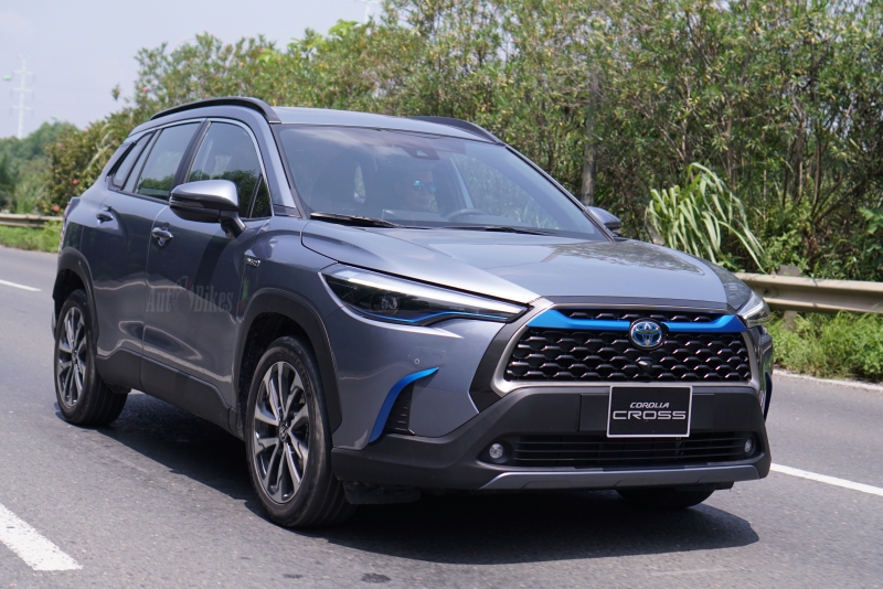 Kia Seltos 'hạ gục' Toyota Corolla Cross chiếm ngôi đầu bảng 4515-toyota-corolla-cross-2