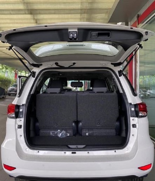 lo dien hinh anh toyota fortuner 2021 truoc ngay ra mat