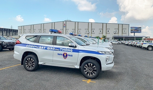 Xem qua dàn xe Mitsubishi Pajero Sport của CSGT Việt Nam