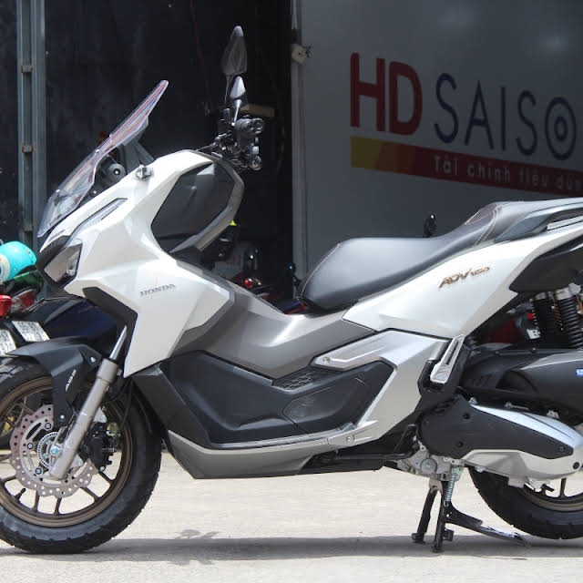 Lô xe Honda ADV 160 đầu tiên được bán tại Việt Nam, giá 93 triệu đồng Lô xe Honda ADV 160 đầu tiên được bán tại Việt Nam, giá 93 triệu đồng