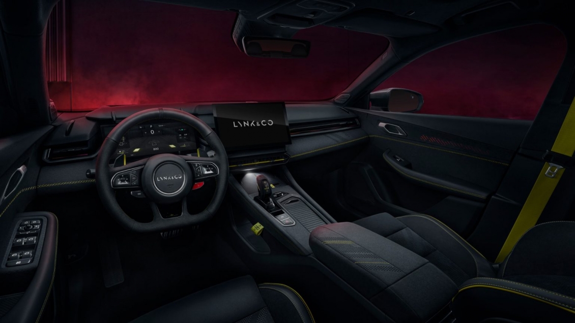 Lynk & Co 03+ mở cọc tại đại lý, giá dự kiến 1,899 tỷ đồng