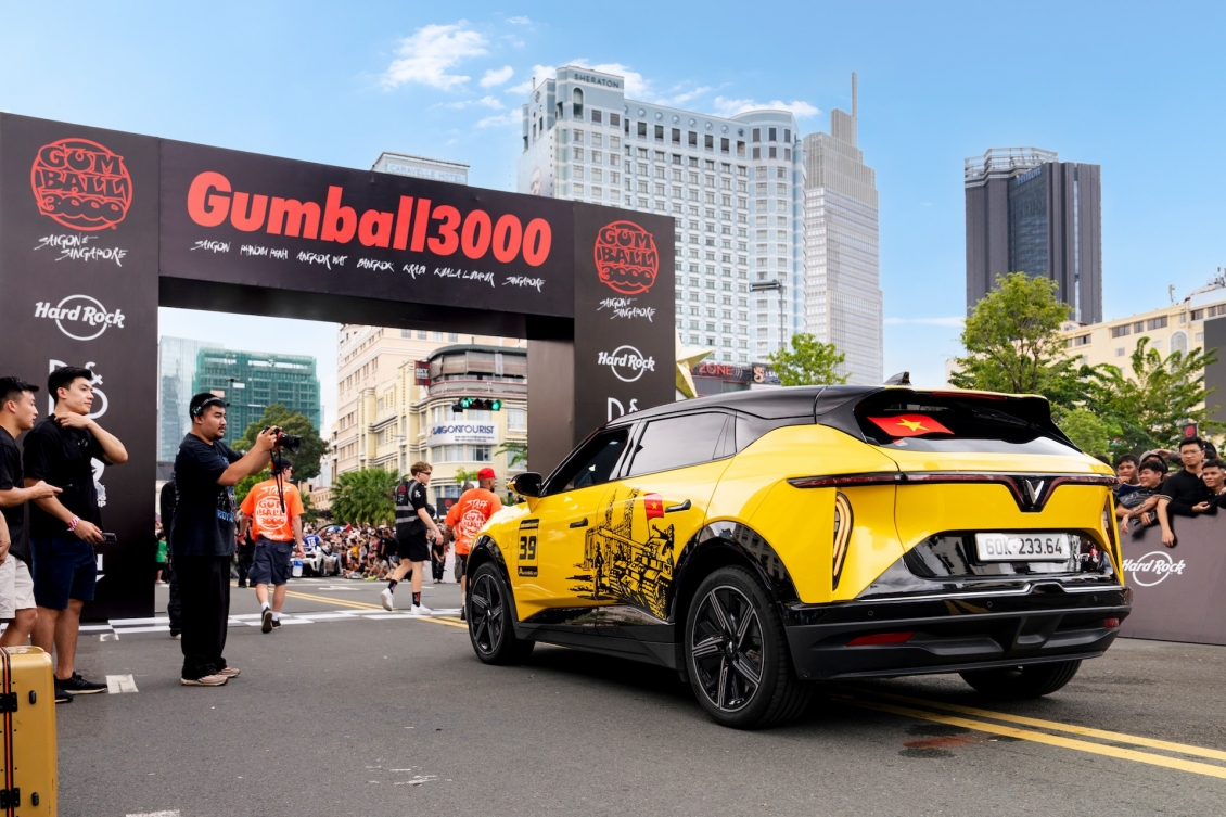 VinFast VF7 và VF9 - Bộ đôi xe điện duy nhất nổi bật tại Gumball 3000