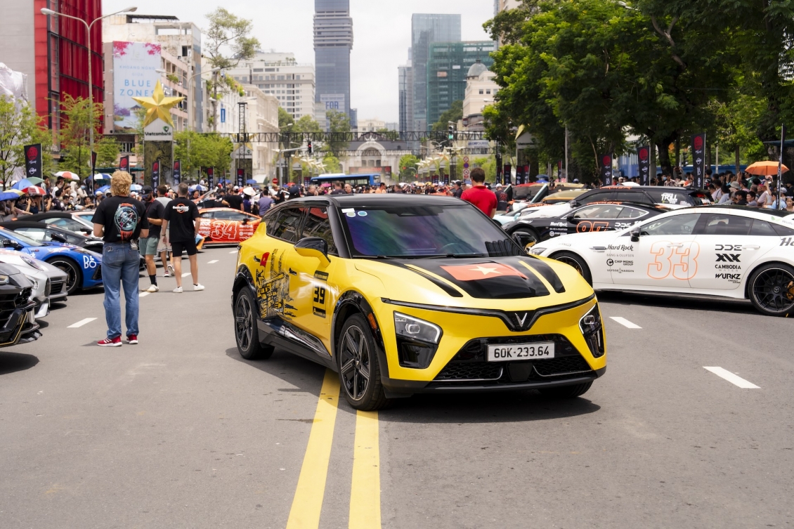 VinFast VF7 và VF9 - Bộ đôi xe điện duy nhất nổi bật tại Gumball 3000