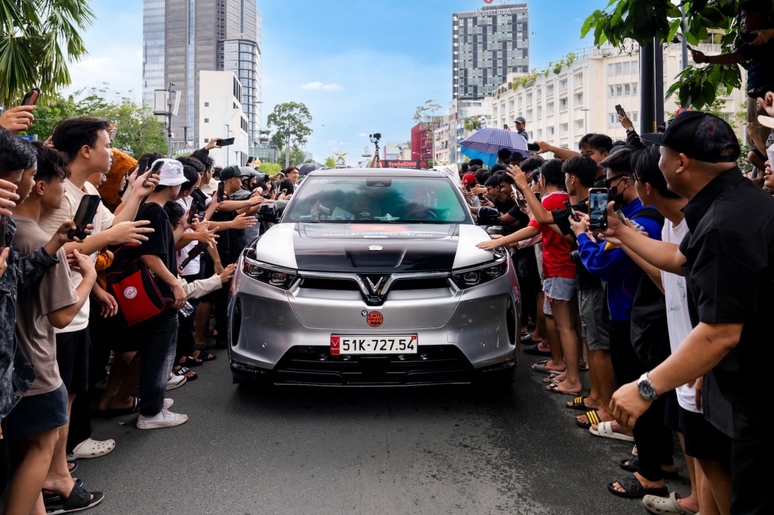 VinFast VF7 và VF9 - Bộ đôi xe điện duy nhất nổi bật tại Gumball 3000