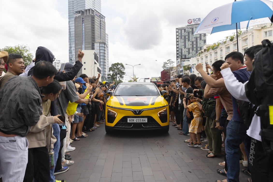 VinFast VF7 và VF9 - Bộ đôi xe điện duy nhất nổi bật tại Gumball 3000