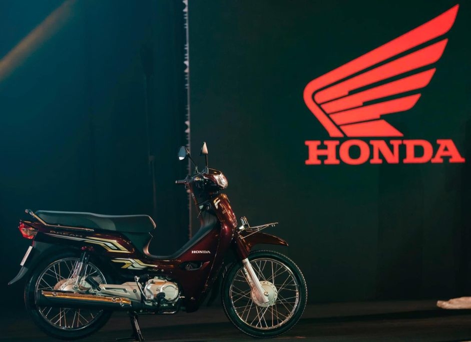 Cận cảnh Honda Dream 125 Fi 2025 vừa ra mắt tại Campuchia, giá quy đổi từ 58 triệu đồng Cận cảnh Honda Dream 125 Fi 2025 vừa ra mắt tại Campuchia, giá quy đổi từ 58 triệu đồng