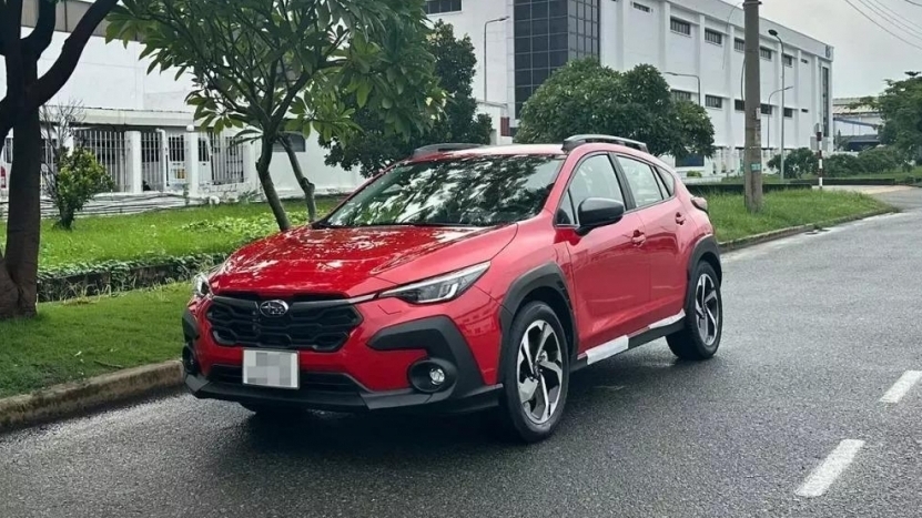 subaru crosstrek 2025 tiep tuc lo dien cho ngay ra mat