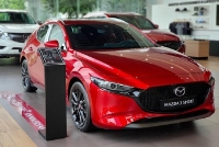 Mazda tặng khách 100% phí trước bạ khi mua xe trong tháng 10