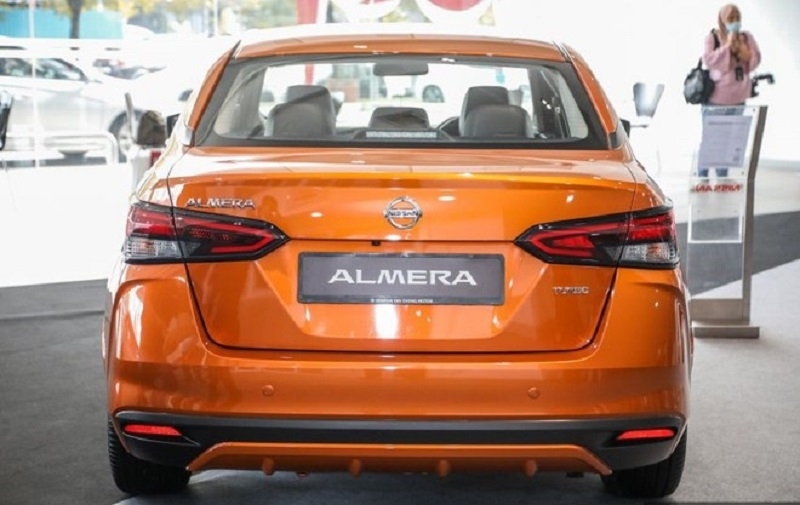 Nissan Sunny và Nissan Navara có bản nâng cấp trong năm 2022