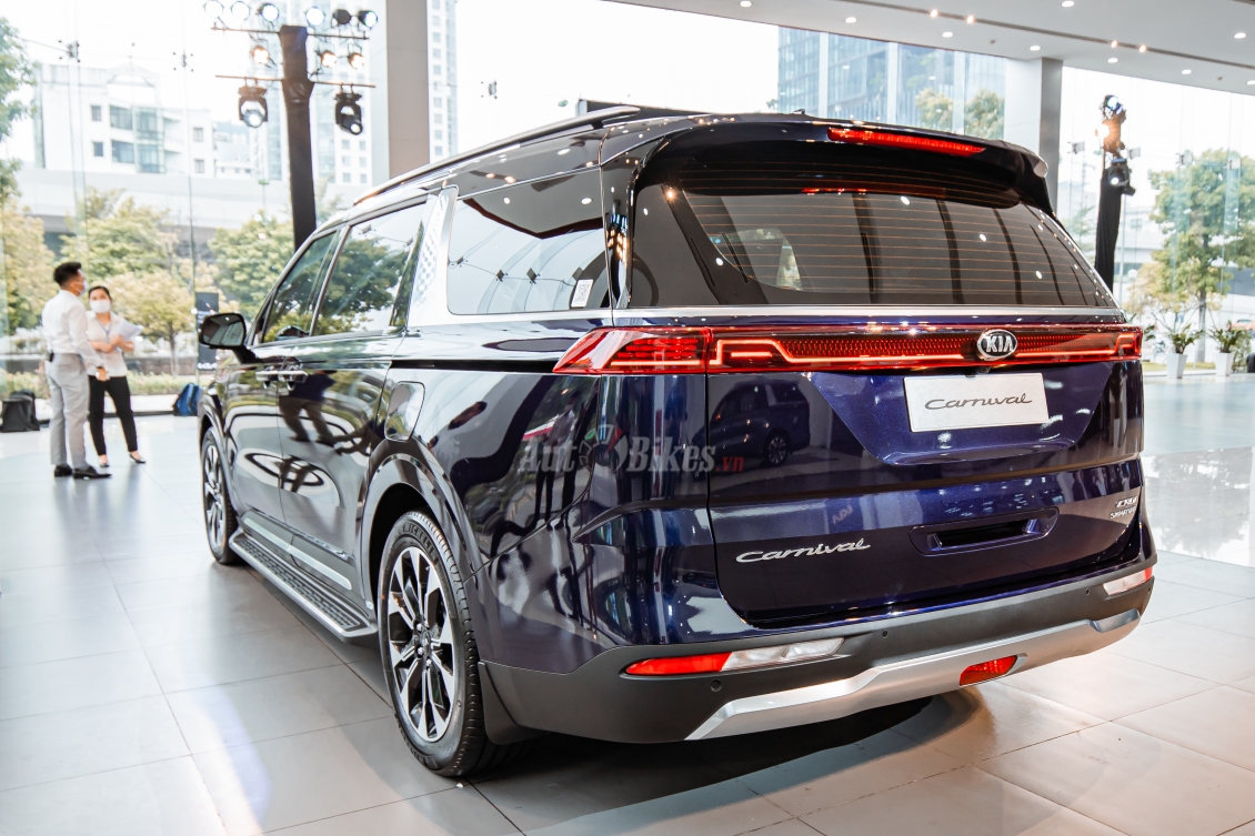 Kia Carnival 2024 giảm giá 40 triệu đồng tại đại lý