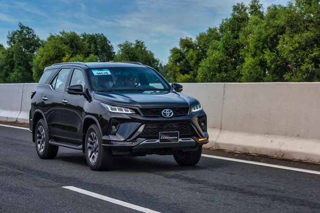 Bộ tứ SUV: ‘Bệ phóng’ mới của Toyota Việt Nam?