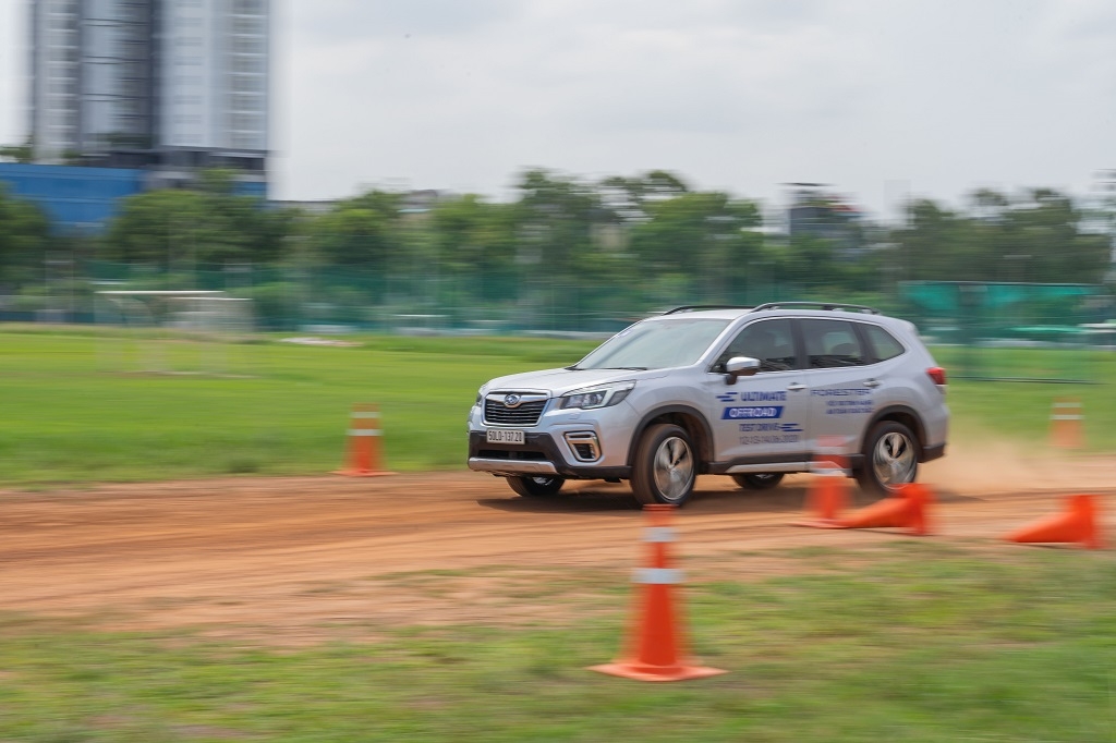 Subaru Forester giảm giá khủng 230 triệu đồng Subaru Forester giảm giá khủng 230 triệu đồng