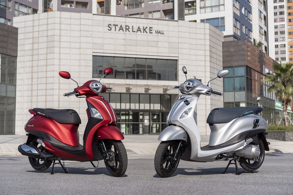 Giá xăng tăng 'sốc' trong 7 năm qua: Đi xe máy nào để tiết kiệm nhiên liệu?