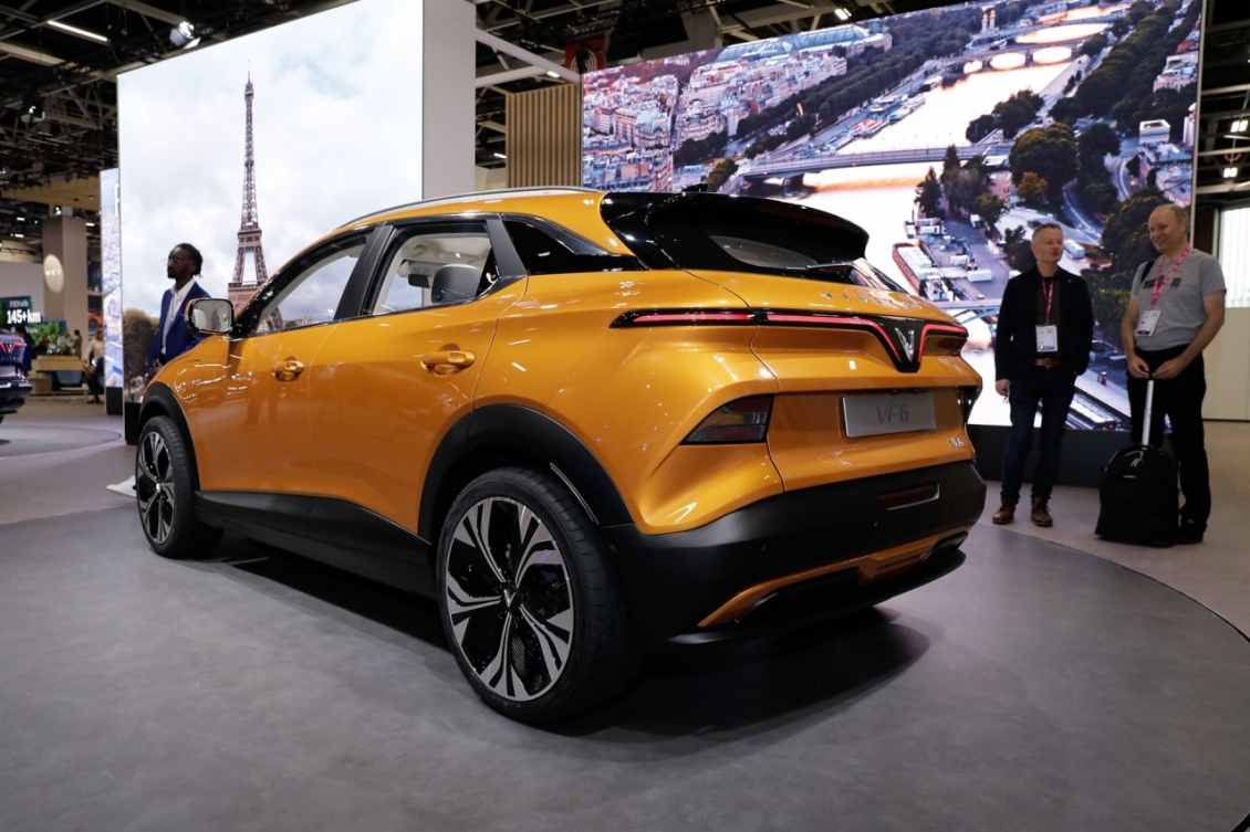 Cận cảnh nội thất VinFast VF 6 tại Paris Motor Show 2022