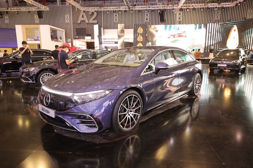 Mercedes-Benz EQS 450 tại VMS 2022