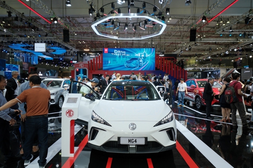 Xem chi tiết MG4 vừa được hé lộ tại VMS 2022