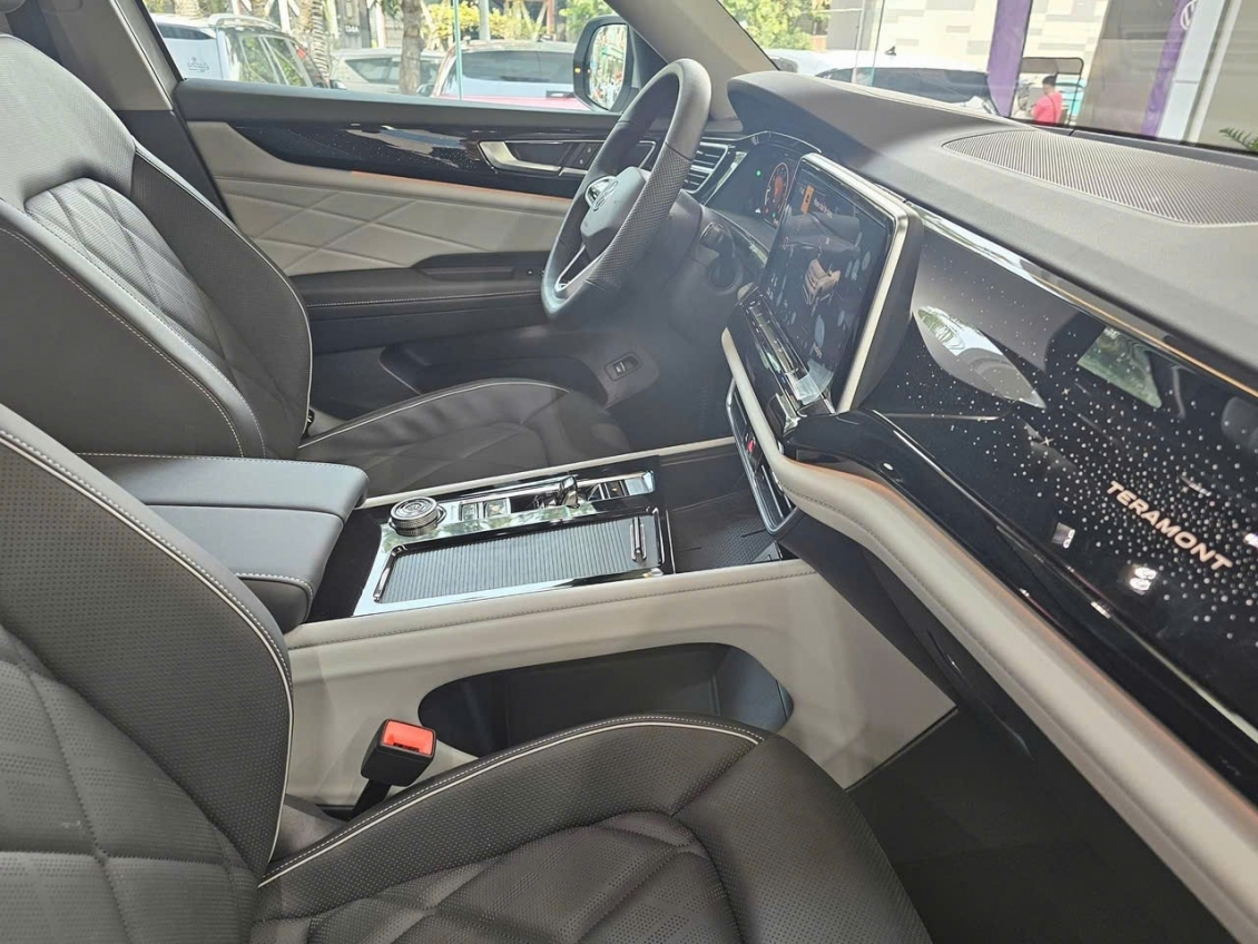 Volkswagen Teramont President ra mắt tại Việt Nam, giá từ 2,4 tỷ đồng