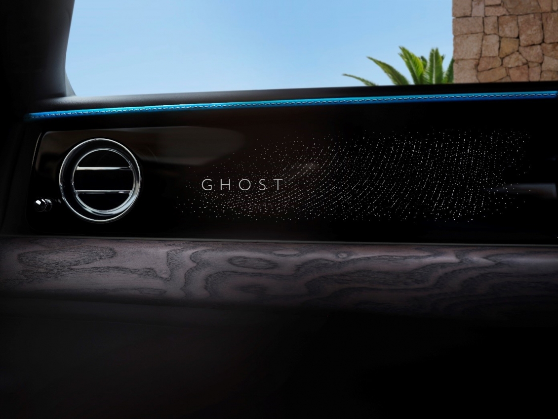 Chi tiết sedan siêu sang Rolls-Royce Ghost Series II 2025