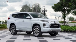 Mitsubishi Pajero Sport giảm gần 300 triệu đồng