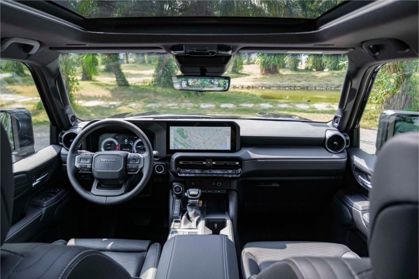 Toyota Land Cruiser Prado 2025 có giá từ 3,4 tỷ đồng tại Việt Nam Toyota Land Cruiser Prado 2025 có giá từ 3,4 tỷ đồng tại Việt Nam