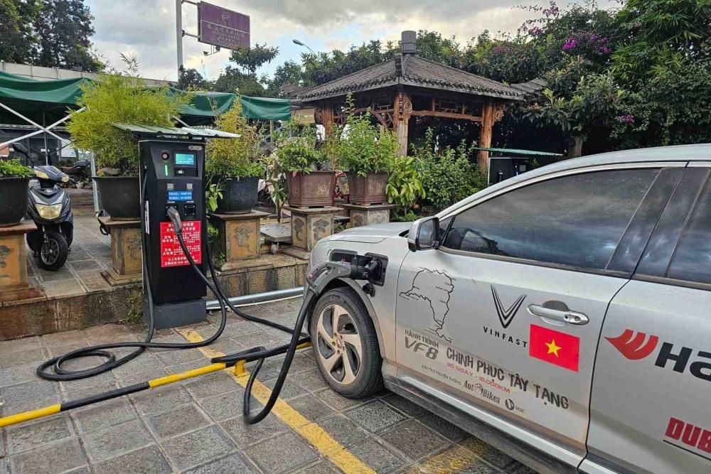 Hành trình VF8 chinh phục Tây Tạng: 5 ngày đầu tiên đầy thú vị Hành trình VF8 chinh phục Tây Tạng: 5 ngày đầu tiên đầy thú vị