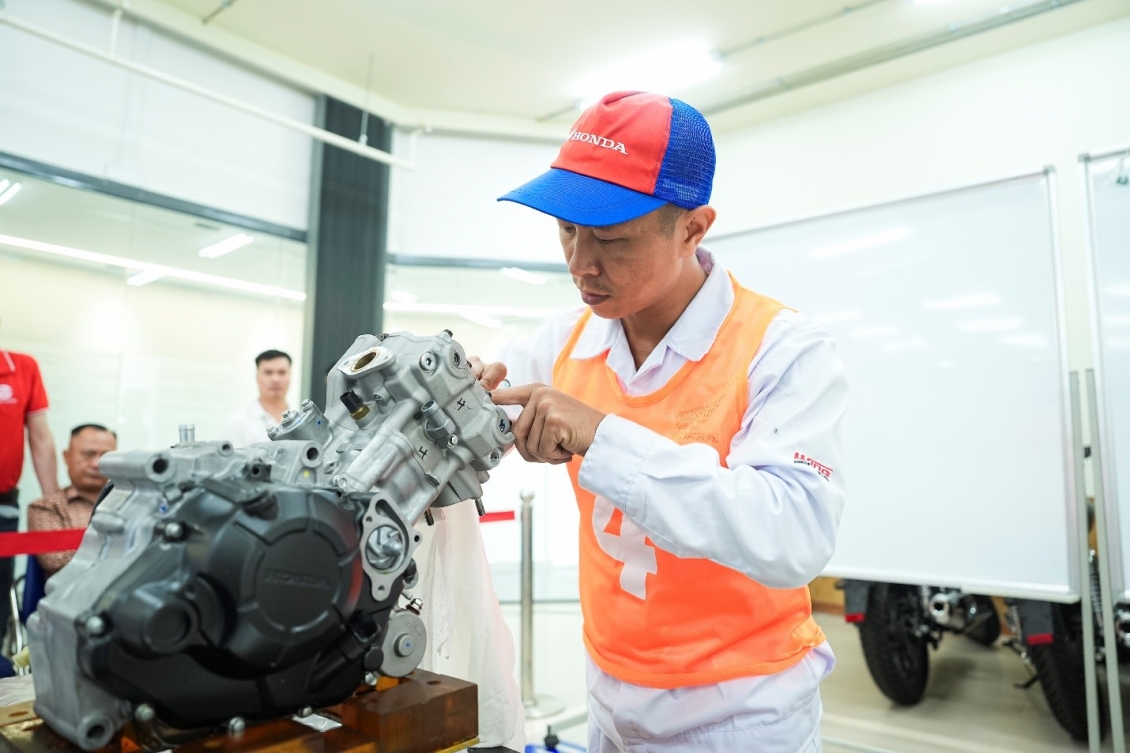 Honda Việt Nam tổ chức thành công 'Hội thi Nhân viên Dịch vụ khách hàng xuất sắc 2024' Honda Việt Nam tổ chức thành công 'Hội thi Nhân viên Dịch vụ khách hàng xuất sắc 2024'