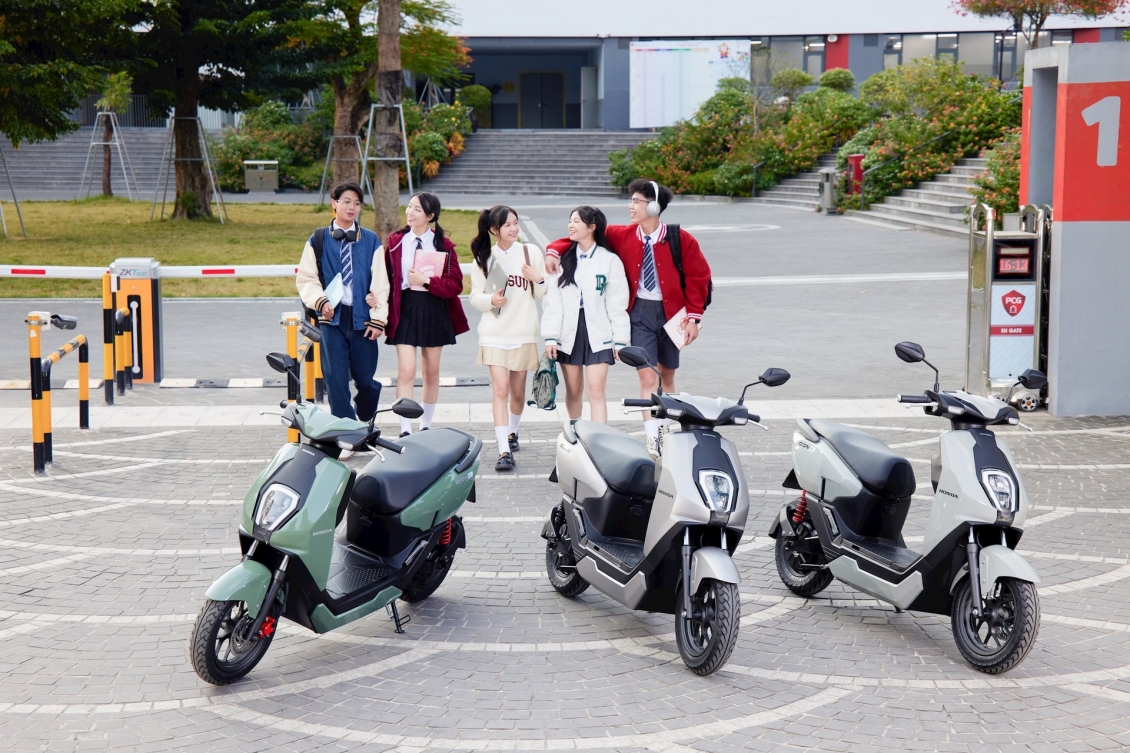 Honda ra mắt thêm 2 xe máy điện tại VMS 2024, giá dưới 30 triệu đồng