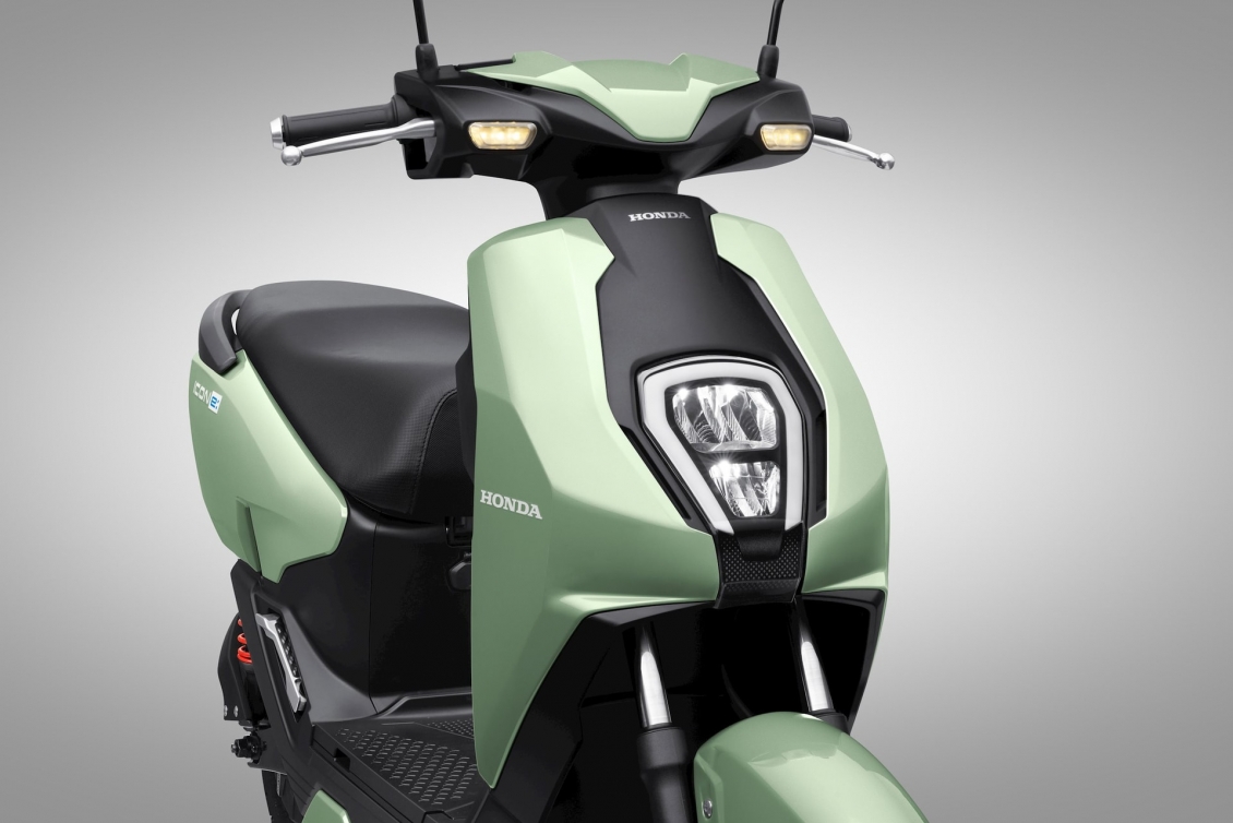 Honda ra mắt thêm 2 xe máy điện tại VMS 2024, giá dưới 30 triệu đồng
