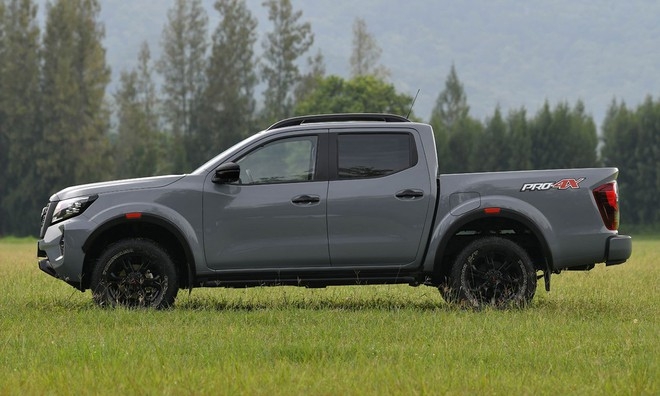 Nissan Navara 2021 ra mắt, sớm về Việt Nam đấu Ford Ranger