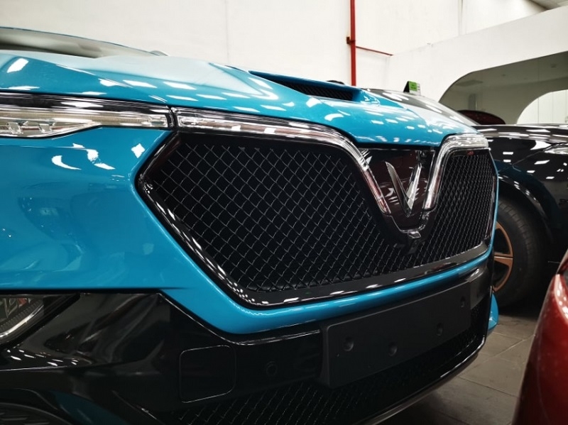 Xe chủ tịch VinFast President được độ màu sơn xe độc lạ Xe chủ tịch VinFast President được độ màu sơn xe độc lạ